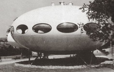 Ufo-formiges Kunststoffhaus "Futuro"