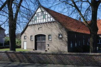 Hideenhausen; typischer Scheunenbau