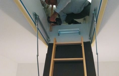 Schutzgeländer Dachtreppe Bodentreppe einbauen