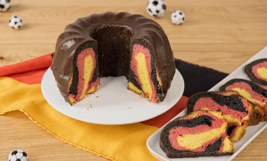 Deutschland Kuchen in den Farben schwarz rot gelb