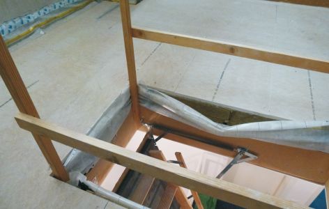 Deckenanschluss Treppe Dachboden
