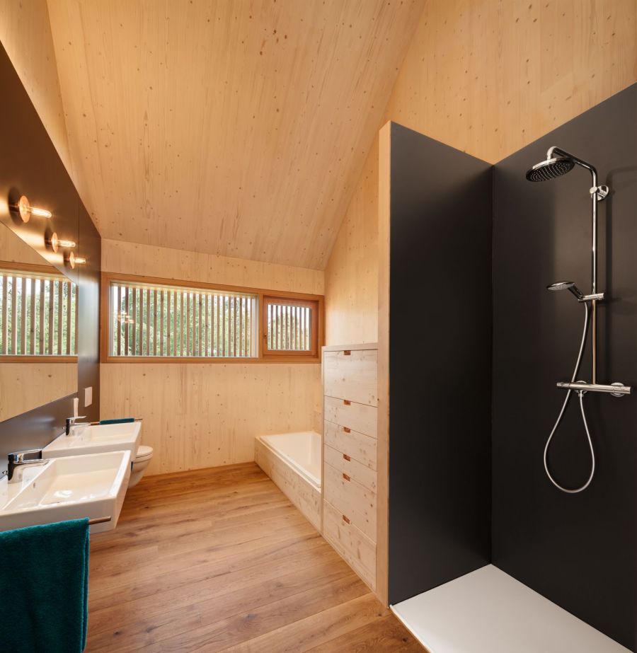 Badezimmer aus Holz